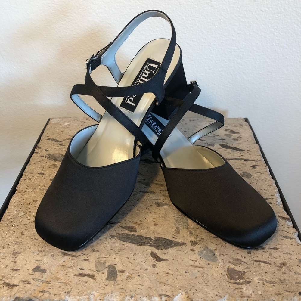 Women’s Kenneth Cole Unlisted Strappy Evening Shoe